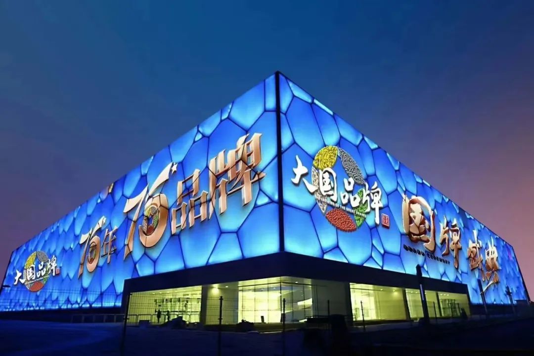空氣能,太陽(yáng)能,熱水器